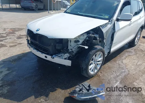 2014 BMW X3 xDrive28I z USA, uszkodzony, nr VIN 5UXWX9C58E0D42399